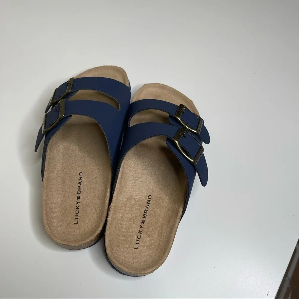Lucky Brand looking stylish